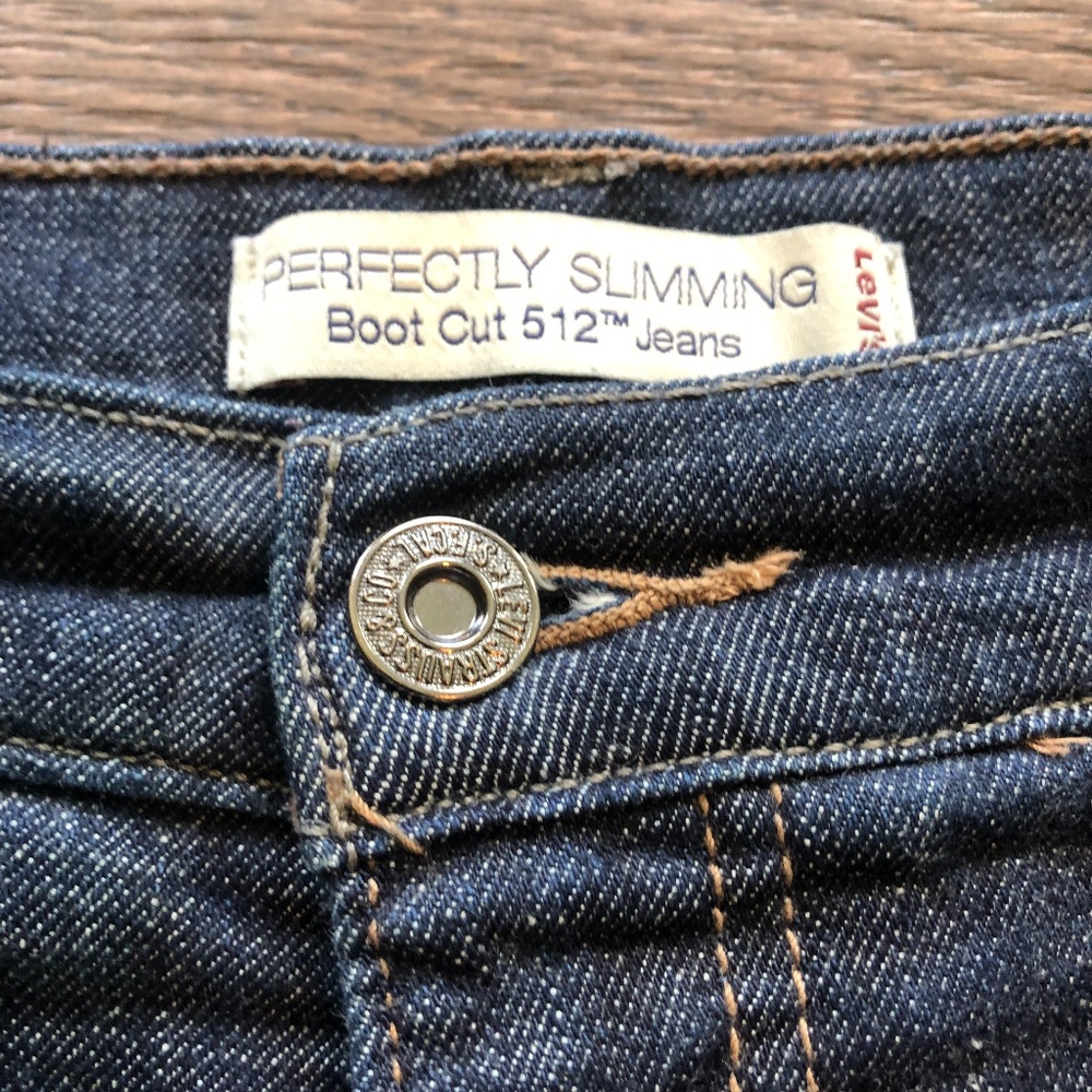 Levi’s Perfectly Slimming Boot Cut 512™ Jeans - 12 short